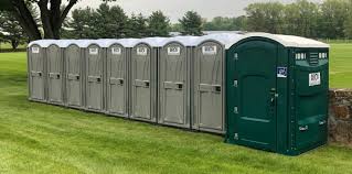 Best VIP or Luxury Restroom Trailers  in Scanlon, MN